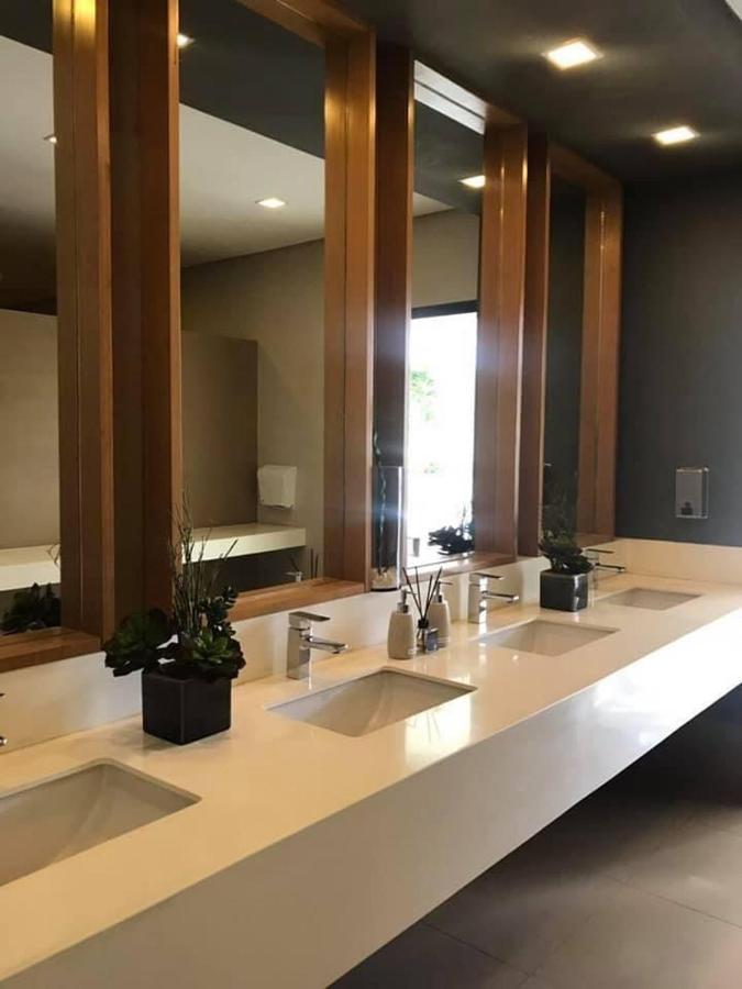 Studio At Viceroy T4 Florence Way Manilla Buitenkant foto